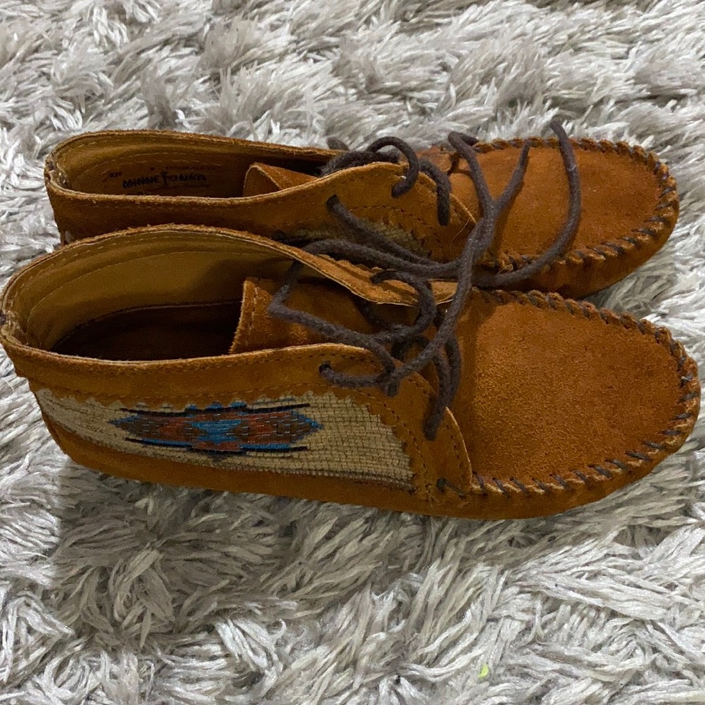 Minnetonka moccasins booties
